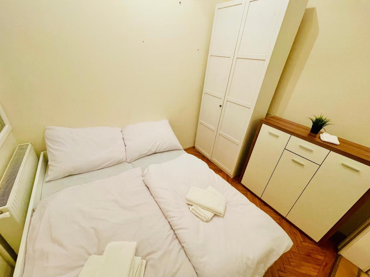 Friend Of Deak Ferenc Apartment Будапеща Екстериор снимка